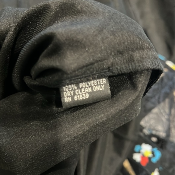 Teri Jon, beautiful dress. Size 2-4 Like New. - Picture 10 of 10